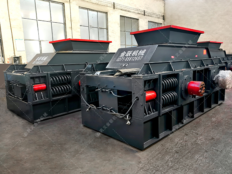 2PG1508大型對輥破碎機發(fā)貨圖片_發(fā)往廣東清遠(yuǎn)_破碎石英砂